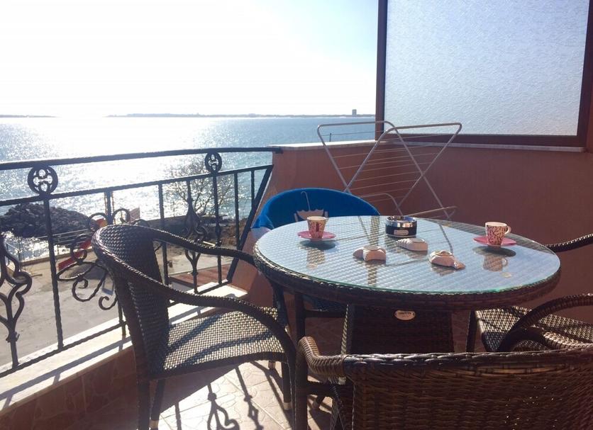 Balcony Photo