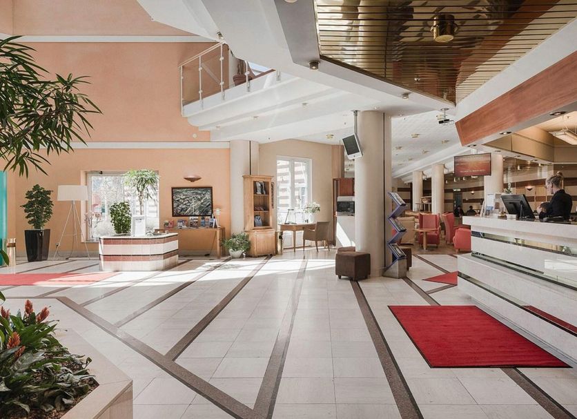 Lobby Photo