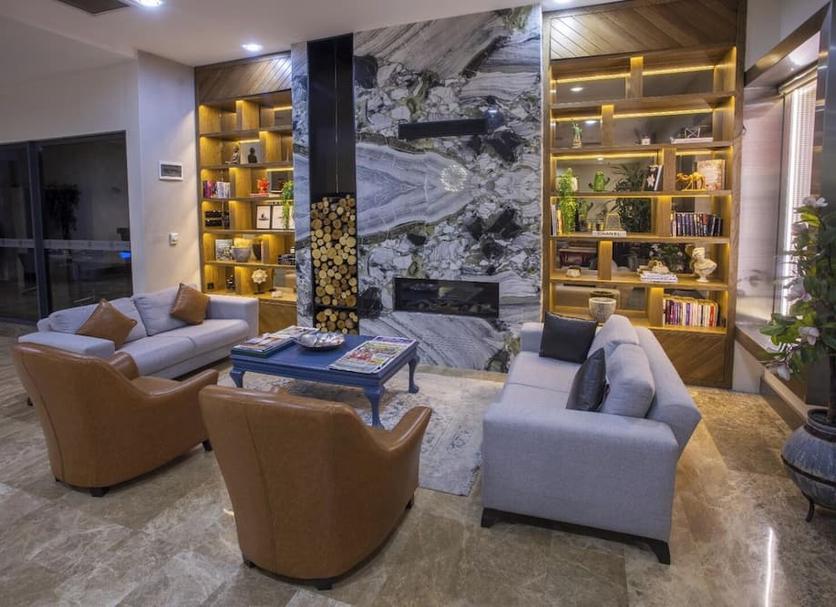 Lounge Photo