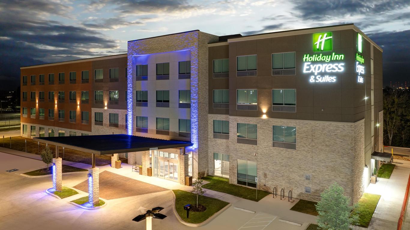 Holiday Inn Express & Suites Austin Airport East