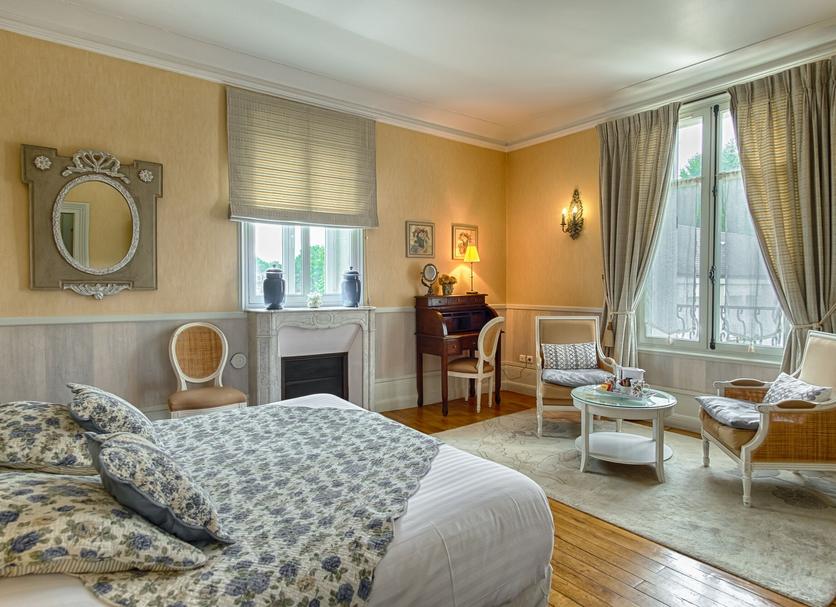 Bedroom Photo