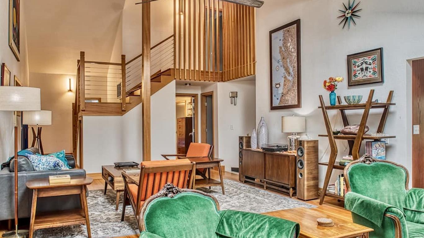 Sehome Garden Inn
