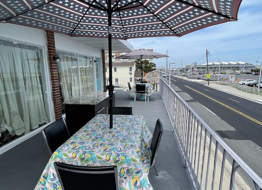 Balcony Photo