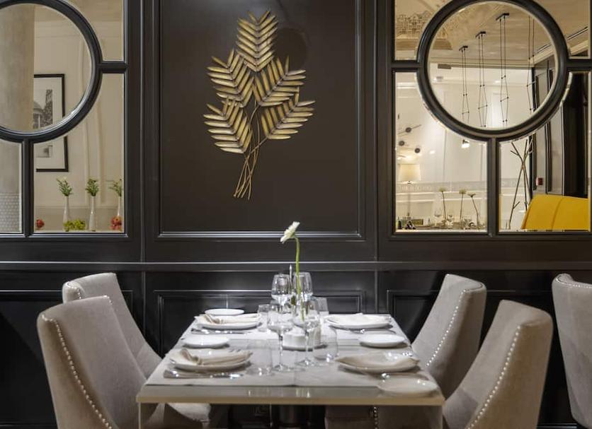 Dining room Photo