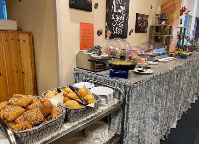 Buffet Photo
