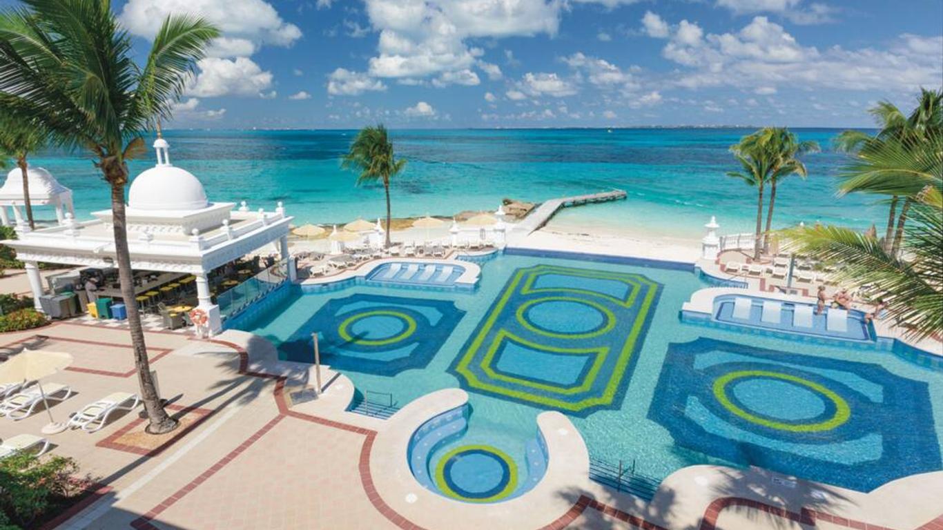 Riu Palace Las Americas from $220. Cancún Hotel Deals & Reviews - KAYAK