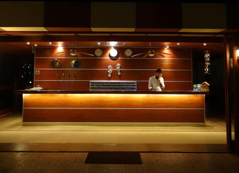 Front desk Photo