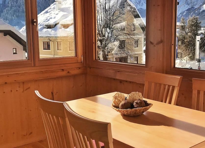 Dining room Photo