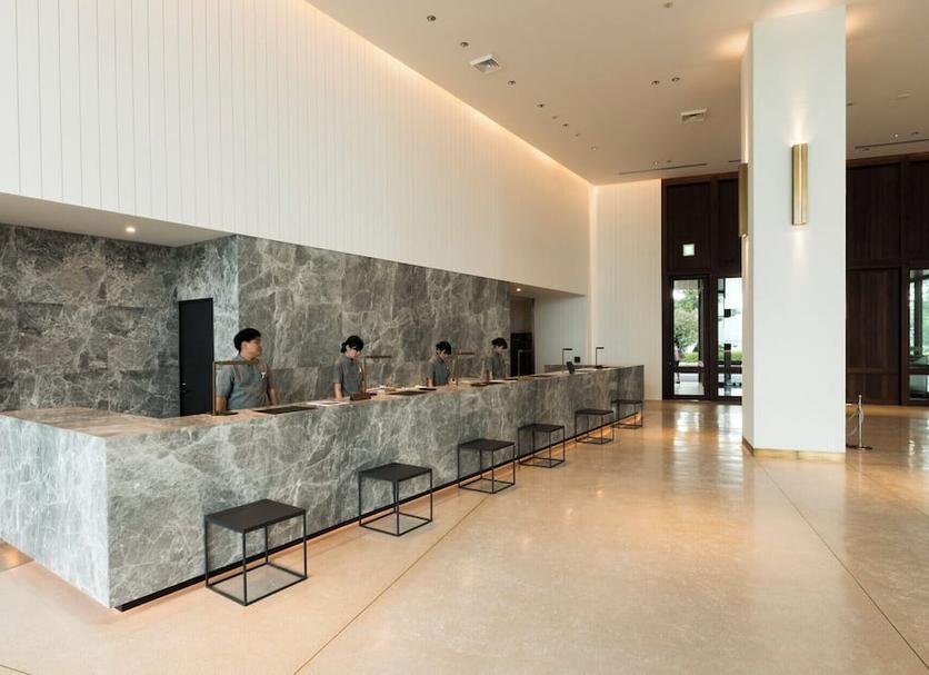Front desk Photo