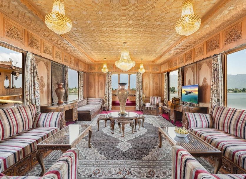 Lounge Photo