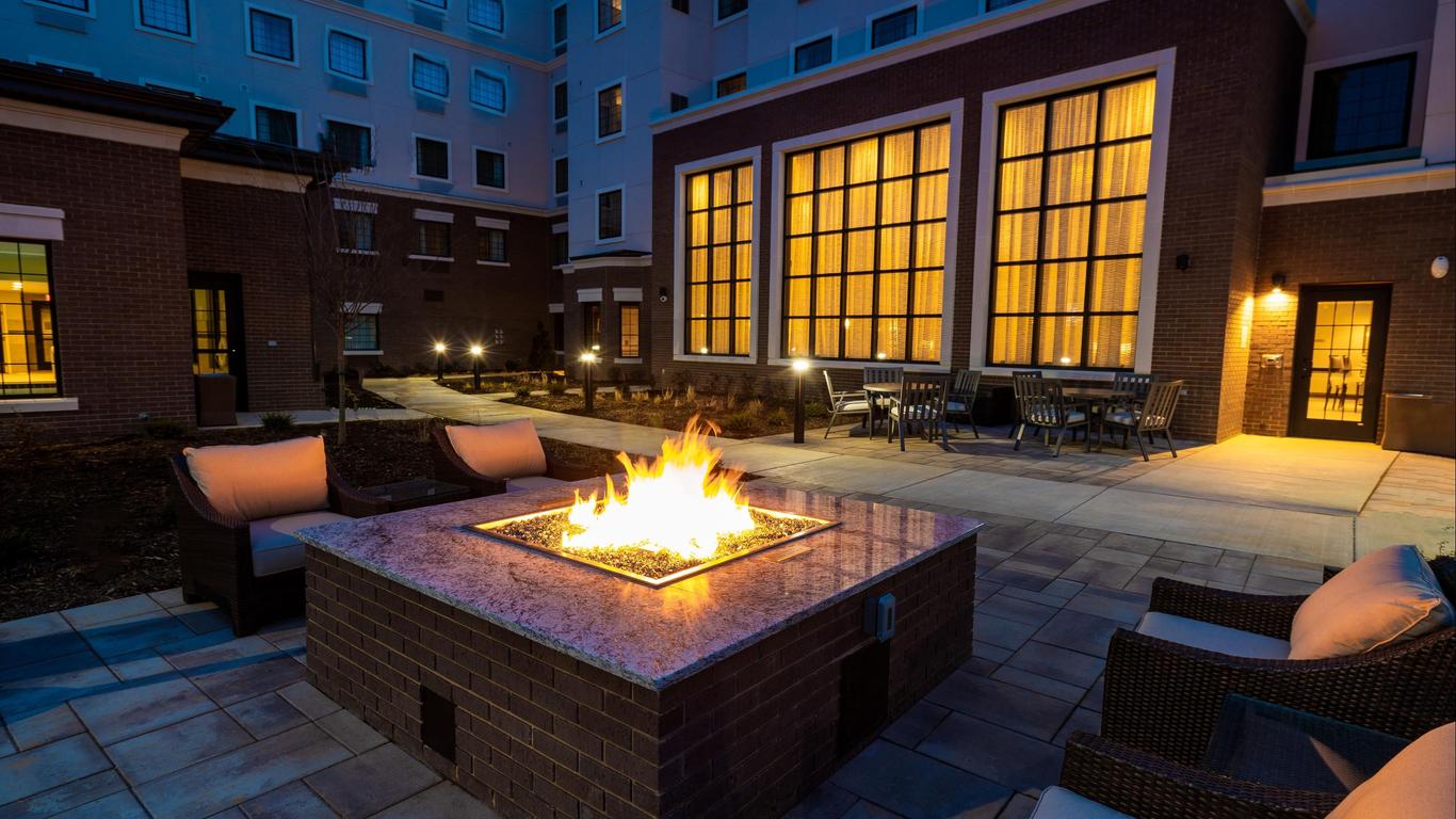 Staybridge Suites Washington DC East - Largo