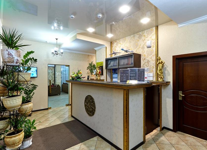 Front desk Photo