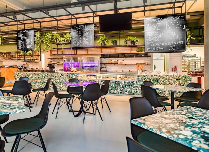 Restaurant Photo