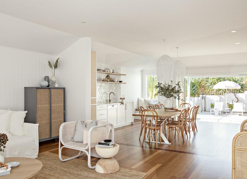 Dining room Photo