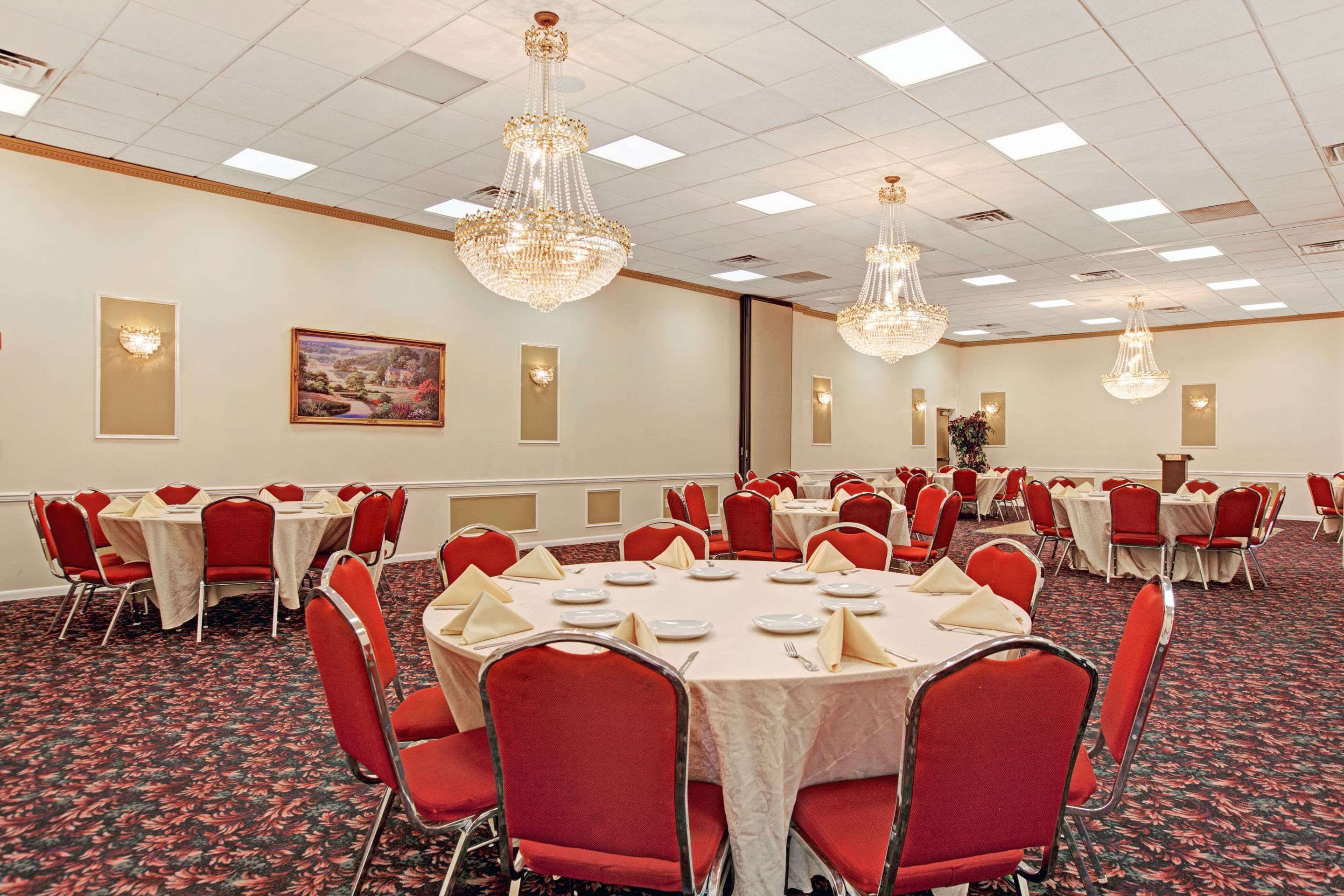 Banquet hall