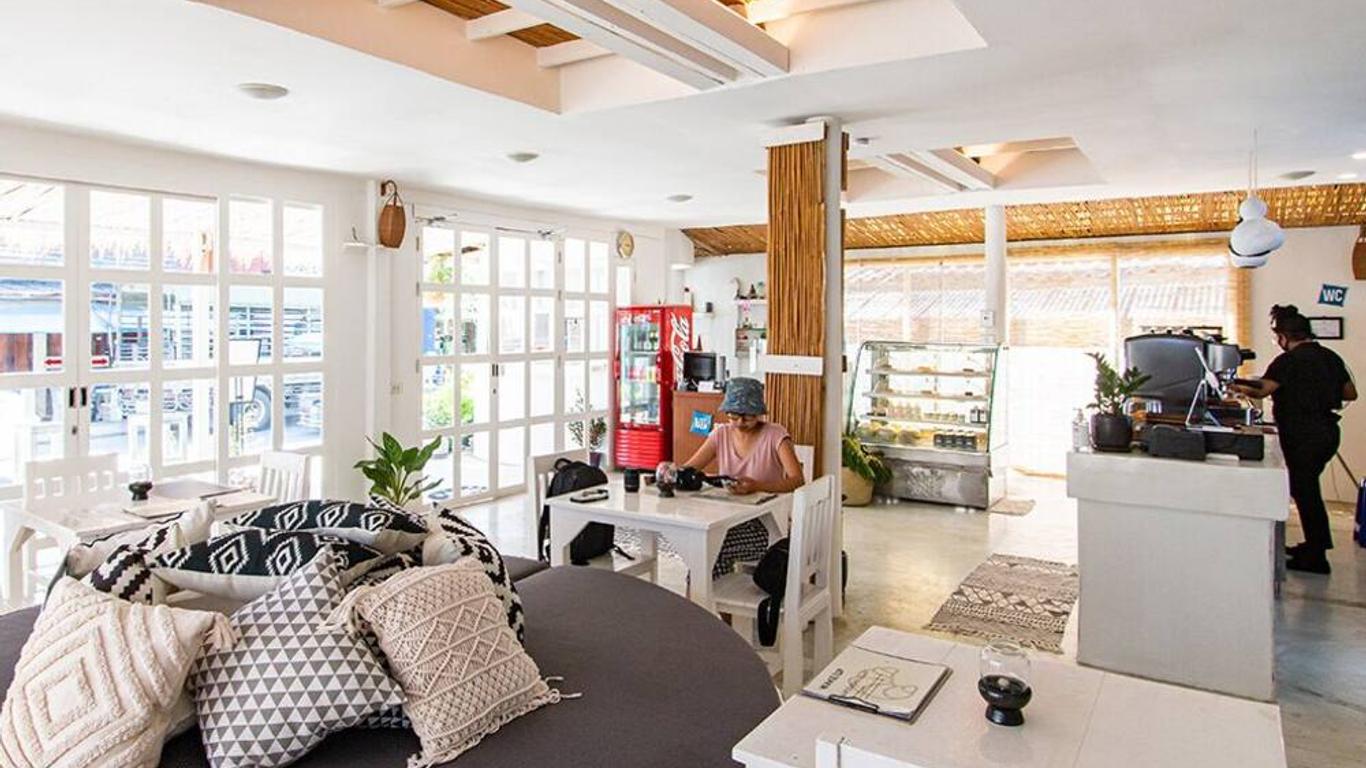 Sleepeasy Beach Hostel Huahin