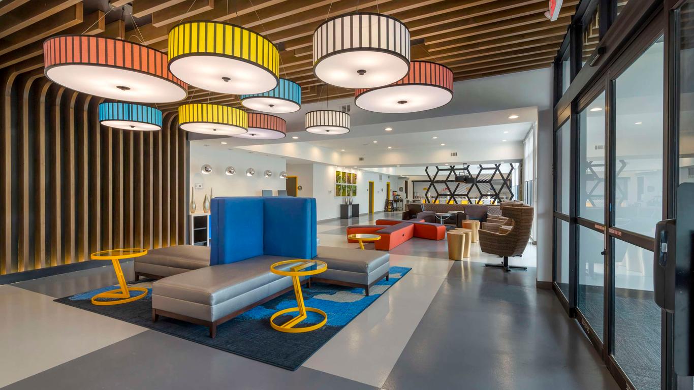 GLō Best Western Pooler - Savannah Airport Hotel