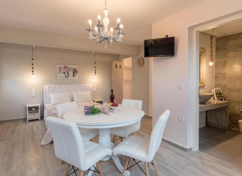 Dining room Photo