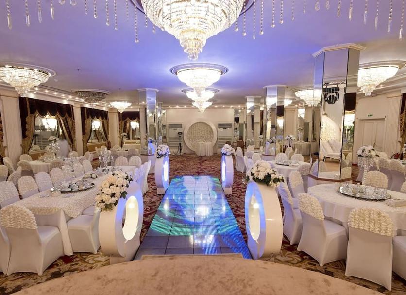 Banquet hall Photo