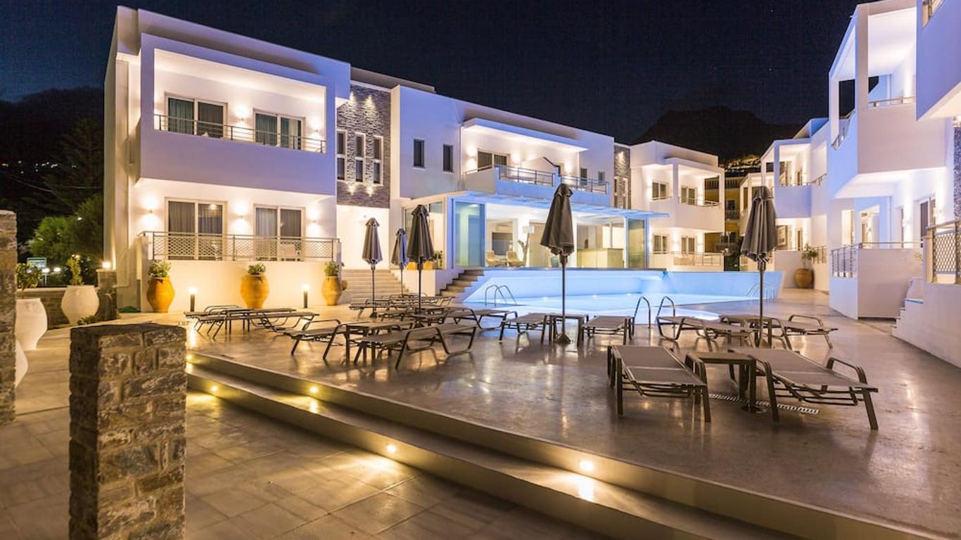 Cyano Hotel