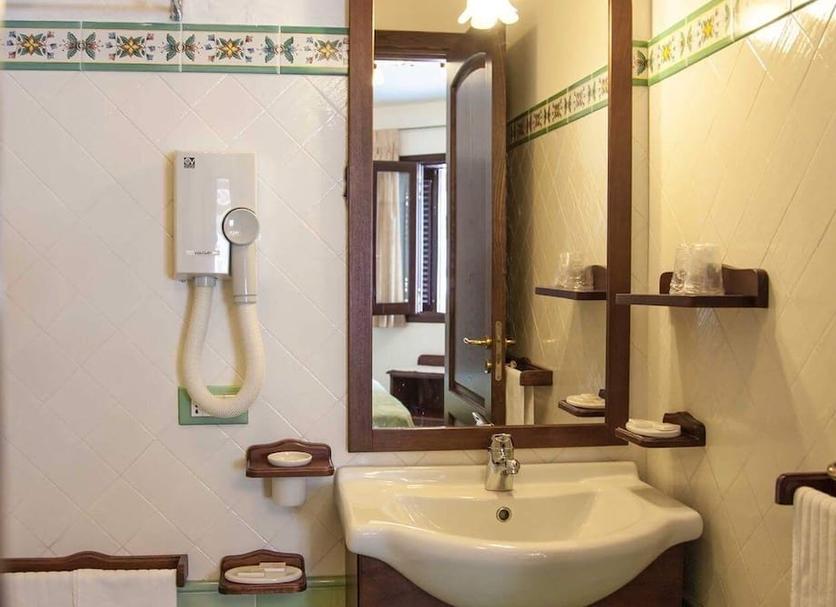 Bathroom Photo