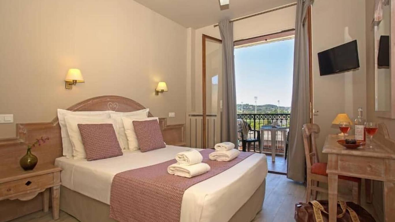 Hôtel Vacances Bleues Castel Luberon