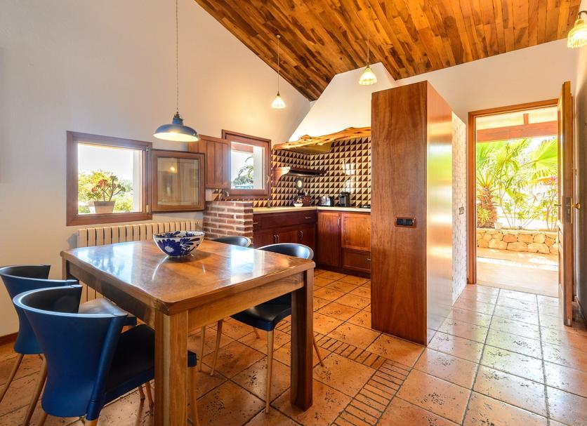 Dining room Photo