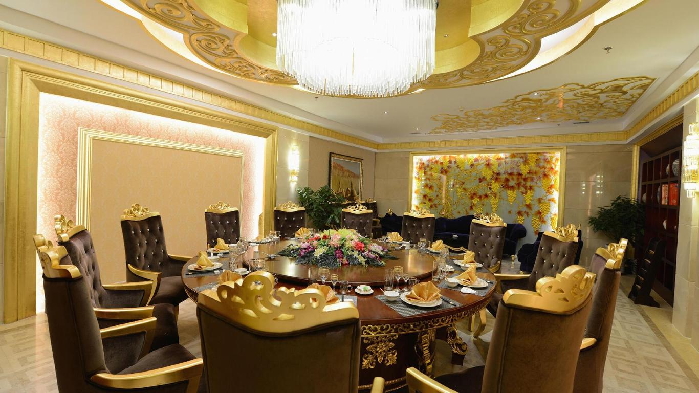 West Tour Hotel