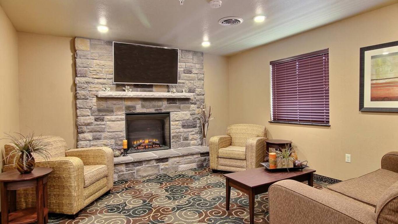 Cobblestone Inn & Suites - Linton