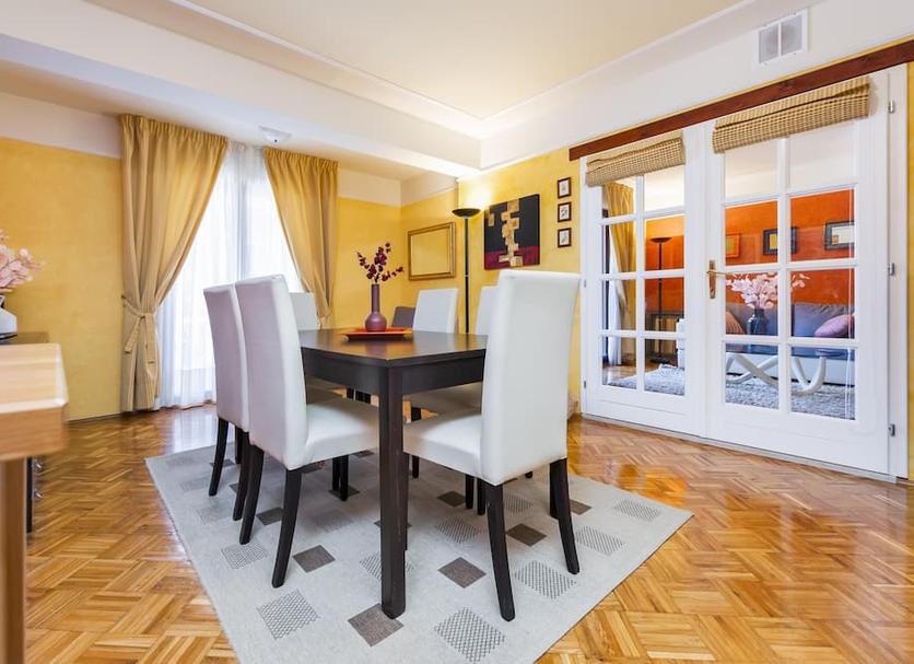 Dining room Photo