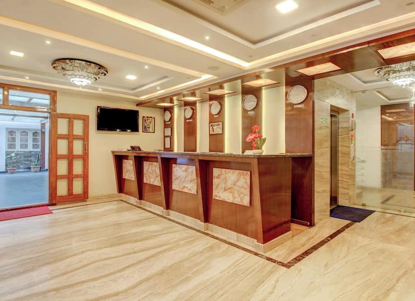 Front desk Photo
