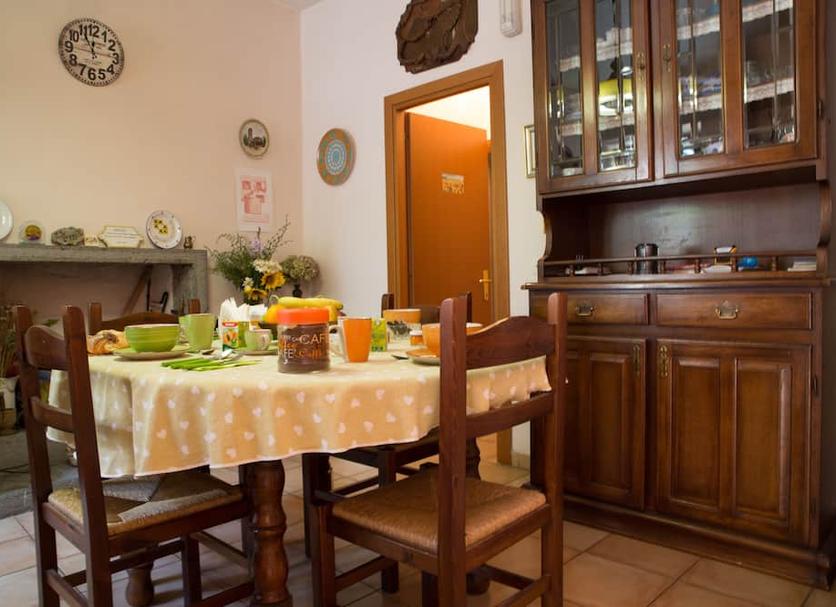 Dining room Photo