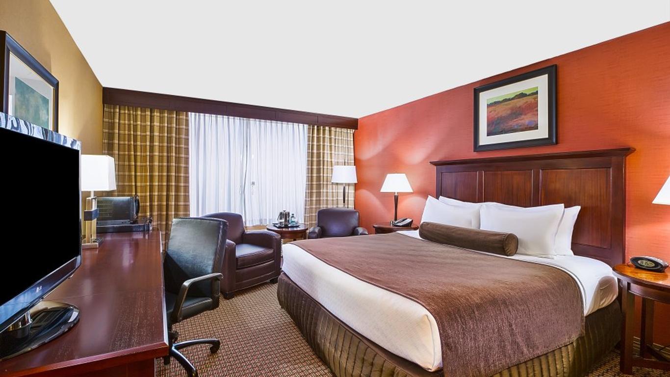 Ramada by Wyndham Cleveland Independence