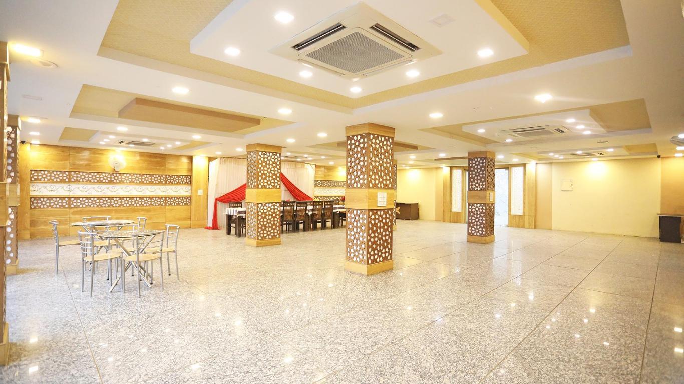 Hotel O Shanti Palace