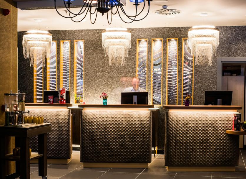 Front desk Photo