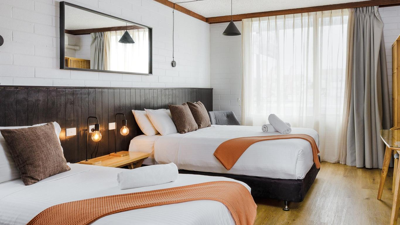 m hotel