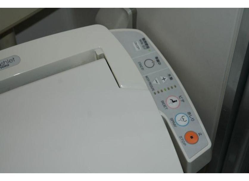 Laundry facility Photo