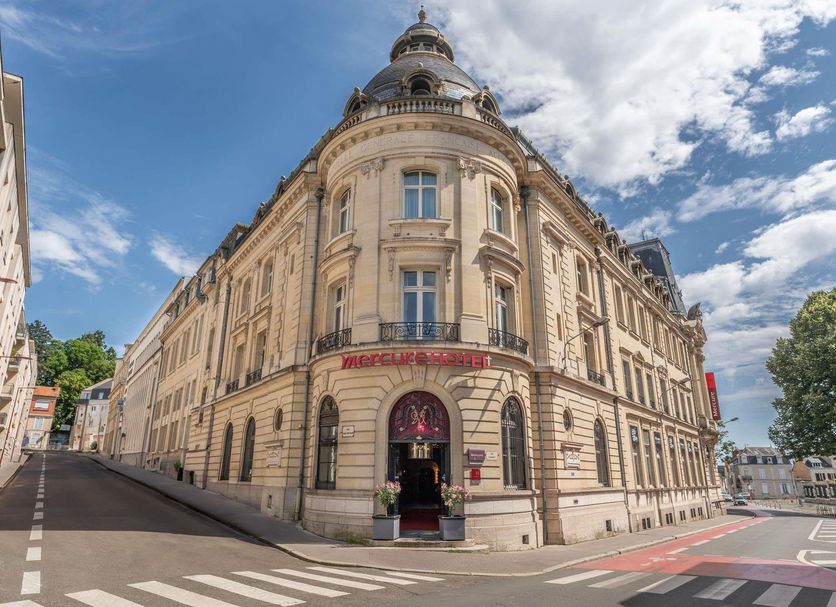 Building Photo