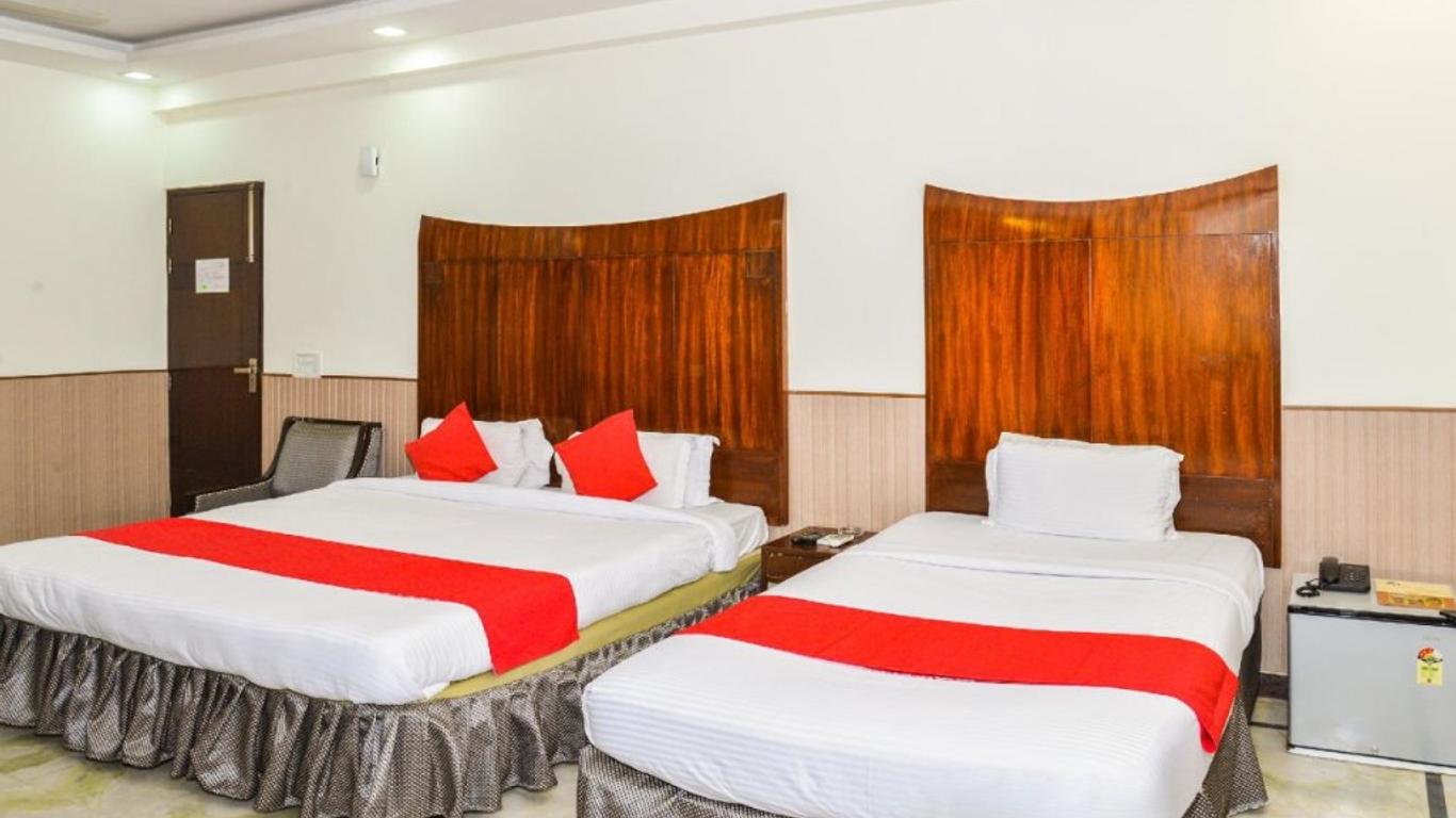 Hotel Jindal Palace