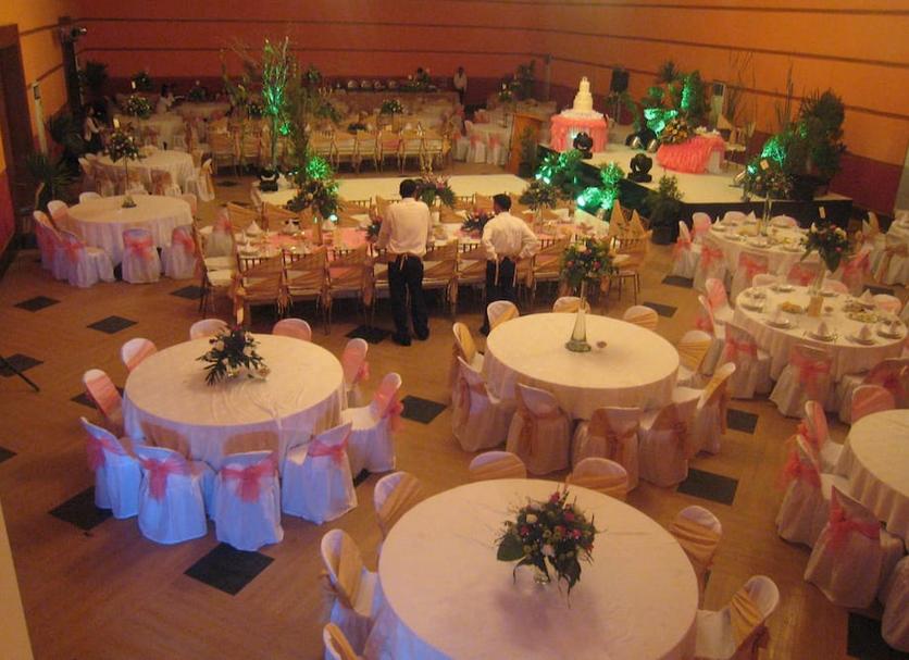 Banquet hall Photo