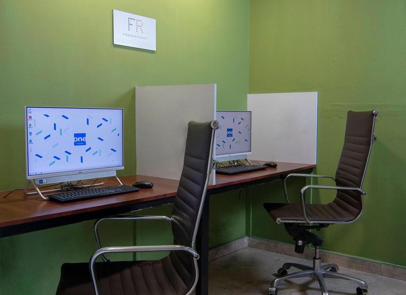 Business center Photo