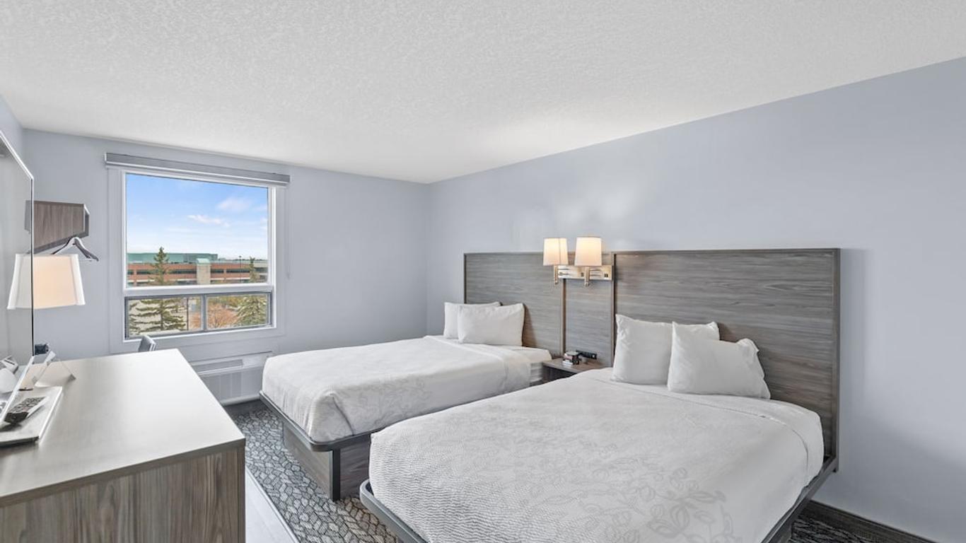 Emerald Hotel & Suites