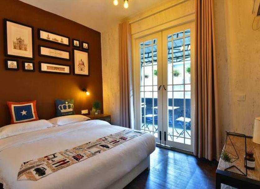 Bedroom Photo