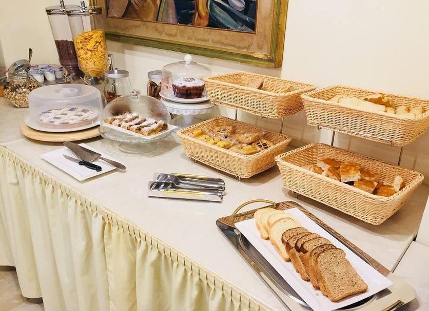 Buffet Photo