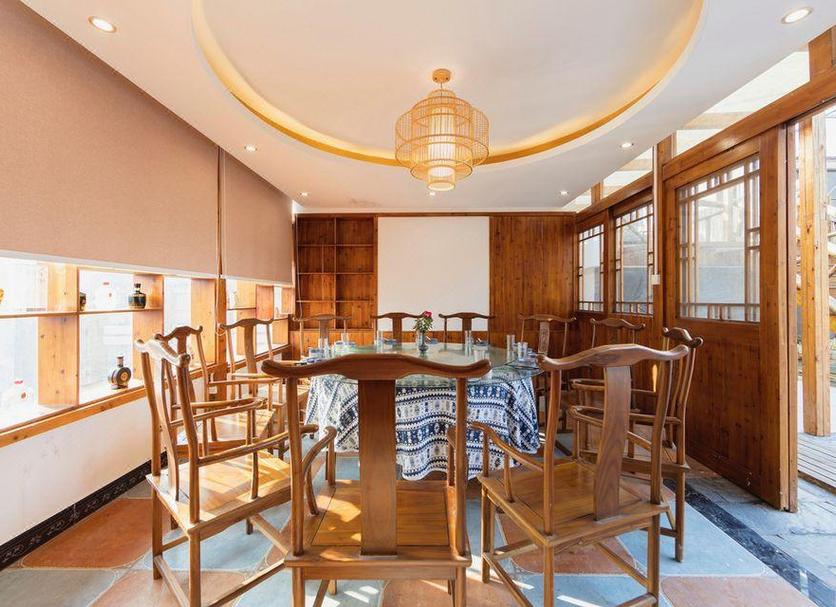 Dining room Photo