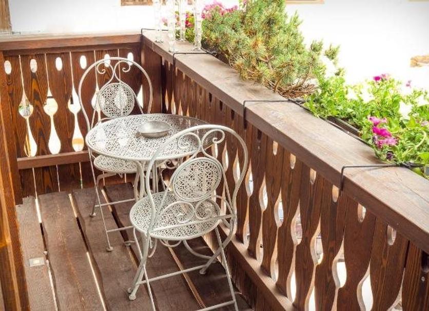 Balcony Photo