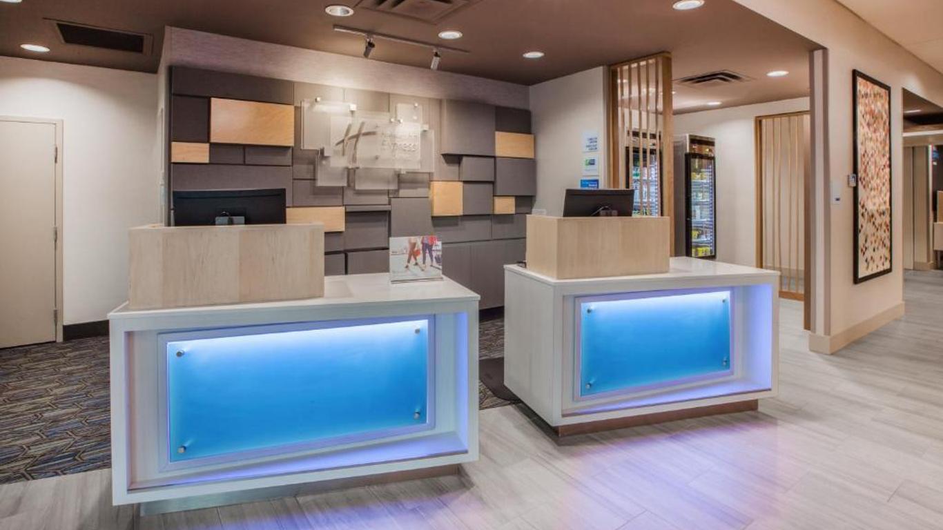 Holiday Inn Express & Suites Abingdon