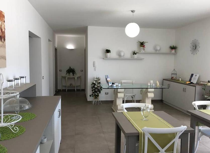 Dining room Photo