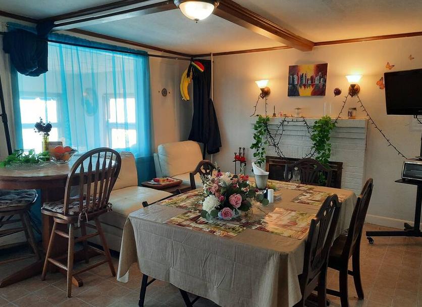 Dining room Photo