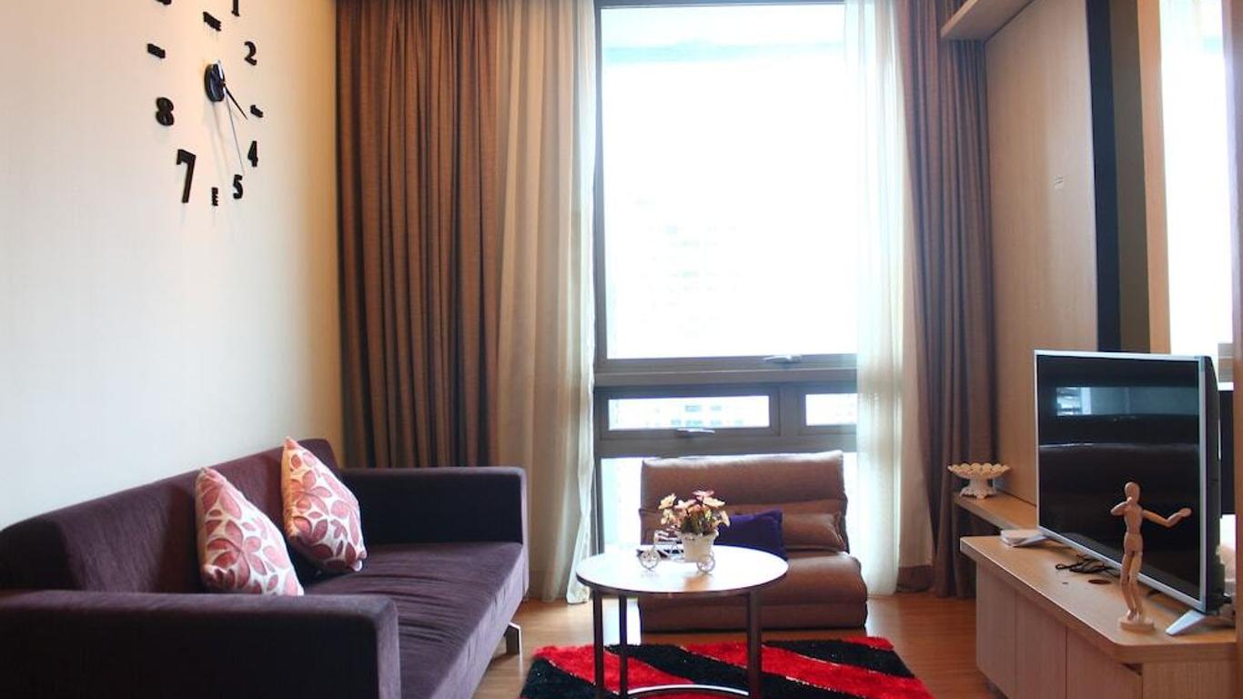 D'Home Stay at Swiss Garden Residence
